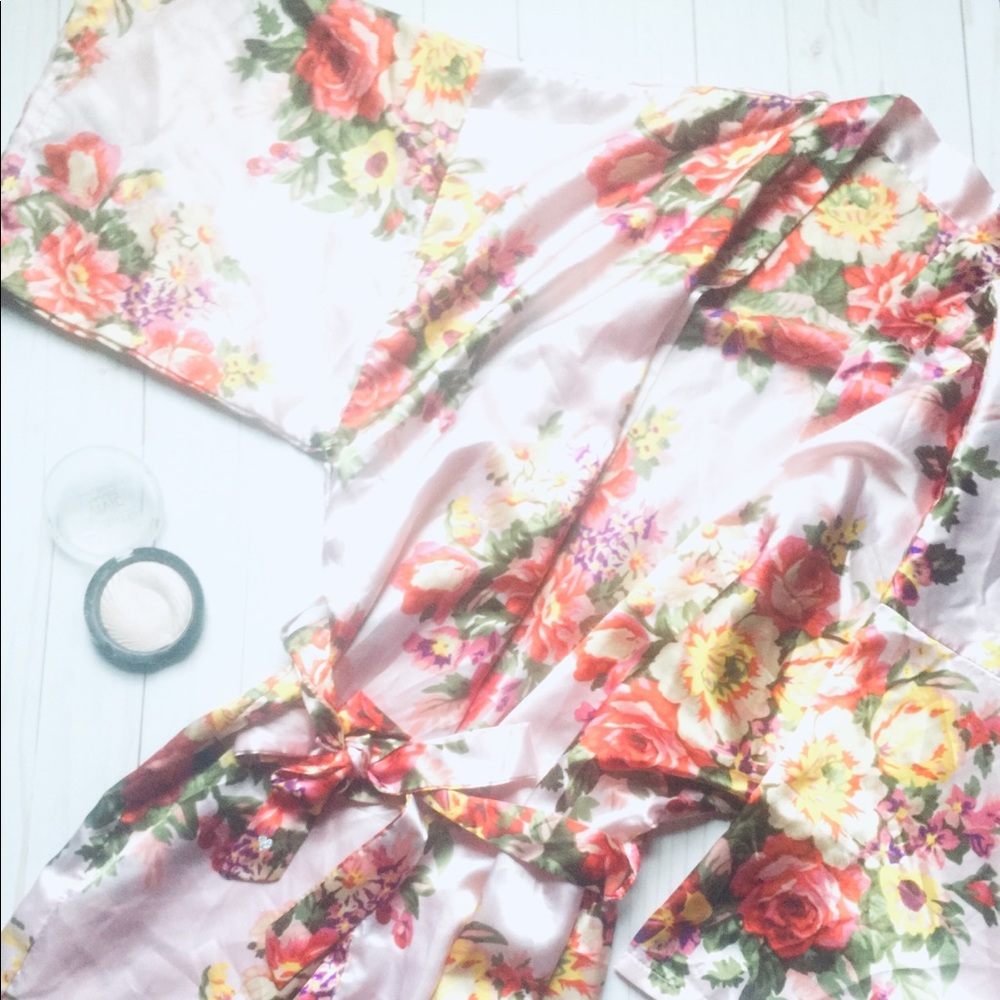Rose Pink Floral Satin Bathrobe Size Large